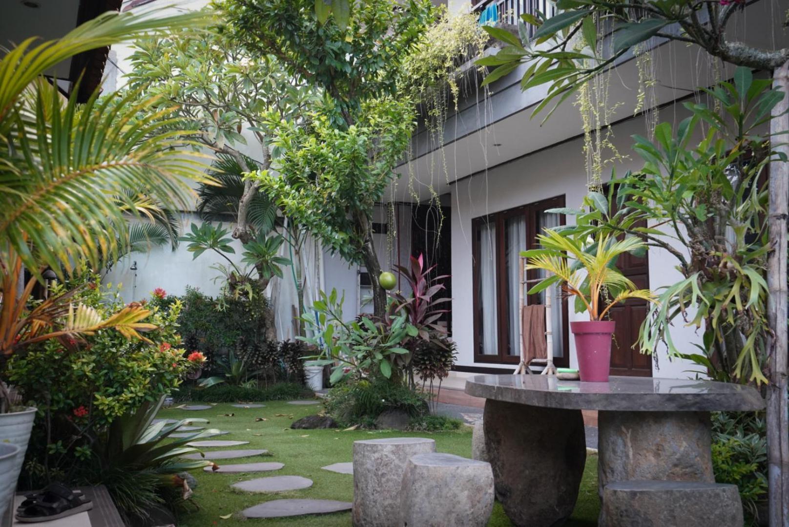 Bali Fullmoon Pensión Canggu Exterior foto