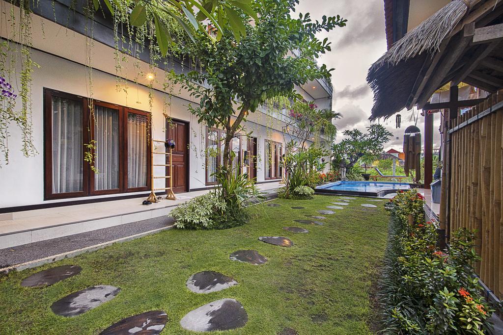 Bali Fullmoon Pensión Canggu Exterior foto