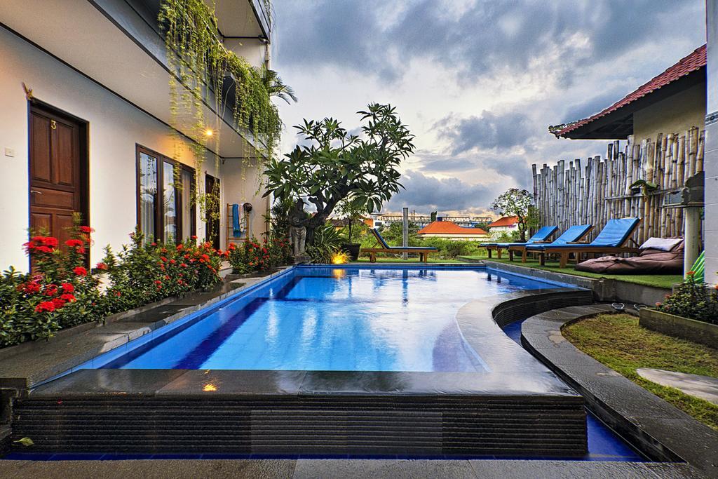 Bali Fullmoon Pensión Canggu Exterior foto