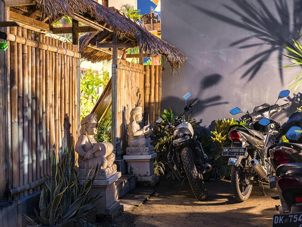Bali Fullmoon Pensión Canggu Exterior foto